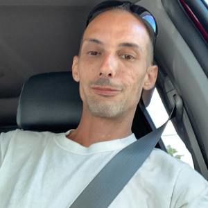 Meet your Posher, Eric